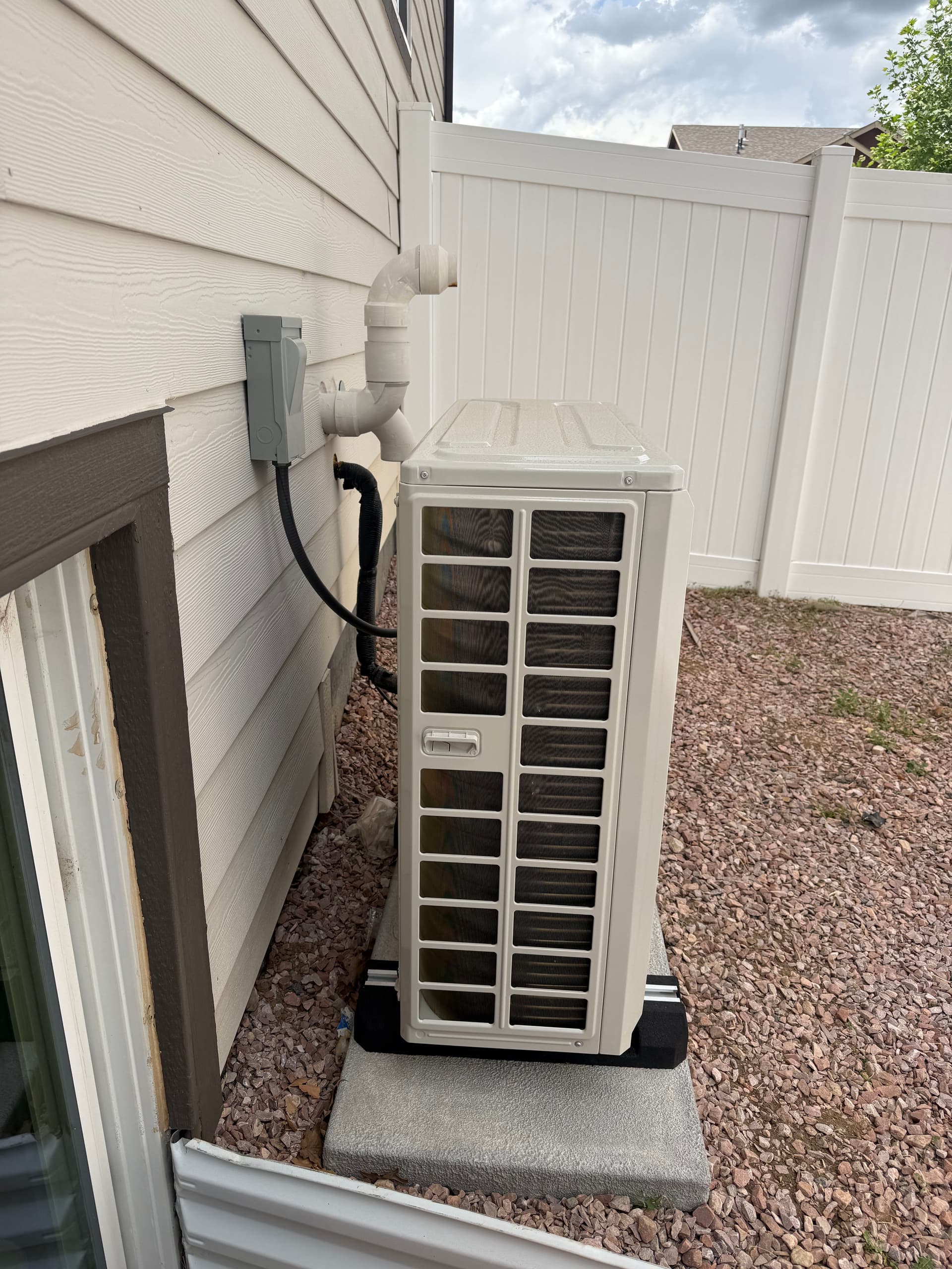 Gallery photos for Heat Pump Installation in Longmont Brings Year-Round Comfort: Image #1