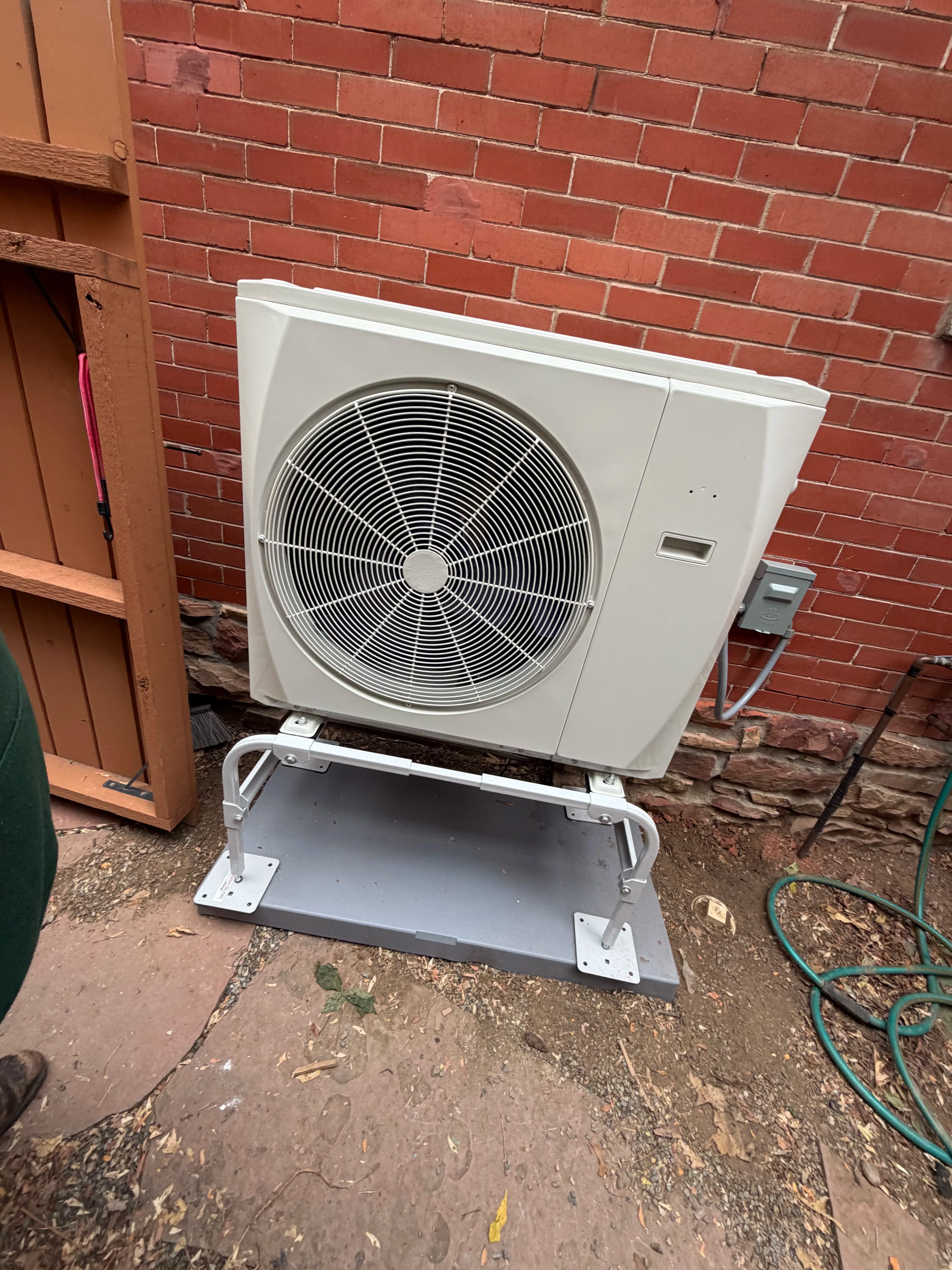 Project Heat Pump Install Brings Year-Round Comfort to Boulder Home image